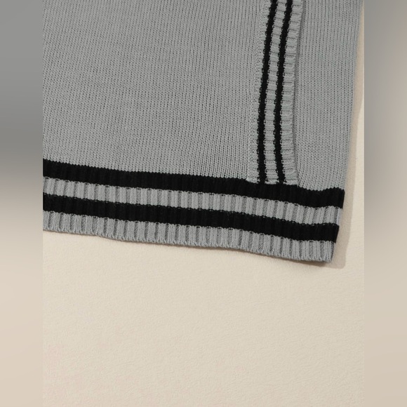 Olivia contrast trim vest - Picture 4 of 5